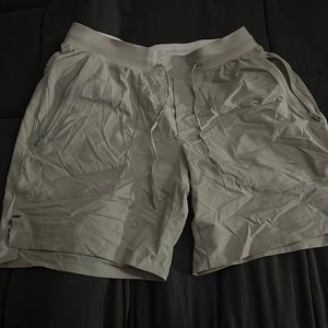 Lululemon LTT 7” shorts size medium color raw linen